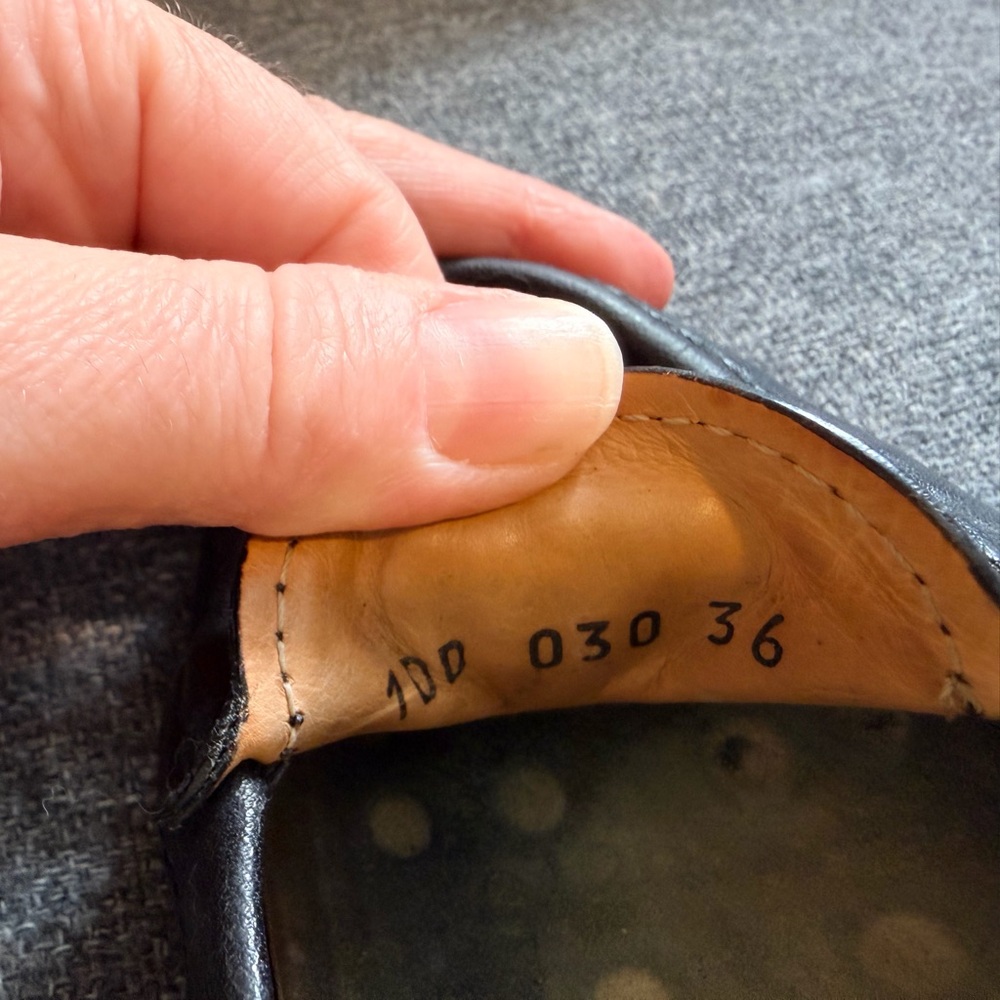 Authentic Prada Black Leather Women’s Drivers - Picture 8 of 8